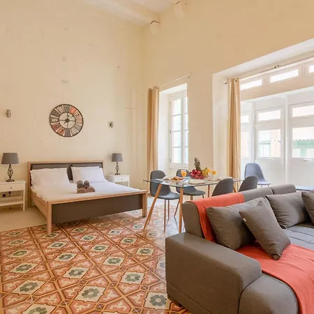 Bnbnova - Historic 3ba House With Rooftop La Valette