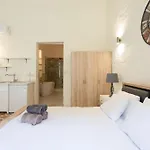 Bnbnova - Historic 3ba House With Rooftop Appartement Valletta