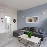Apartment Bnbnova - Historic 3ba House With Rooftop *