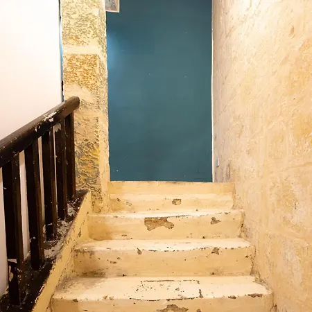 Bnbnova - Historic 3ba House With Rooftop * 발레타