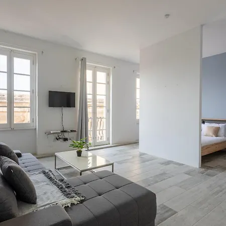 아파트 Bnbnova - Historic 3ba House With Rooftop 발레타