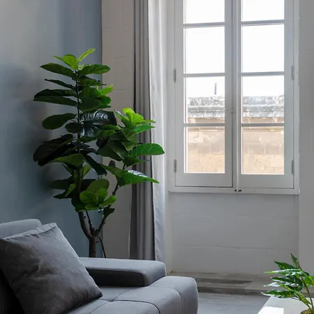 Bnbnova - Historic 3ba House With Rooftop 아파트 *
